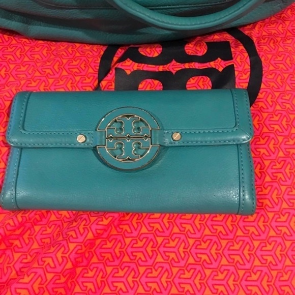 Tory Burch - Picture 2 of 7
